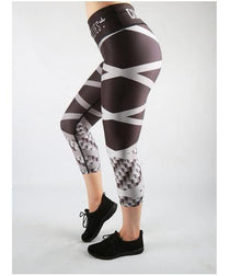 Combat Dollies Carbon Steel Capri Fitness Leggings
